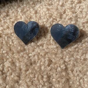 Black heart stud earrings
